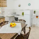Seaside House Trstenik, Peljesac - 16309 Дом отдыха *